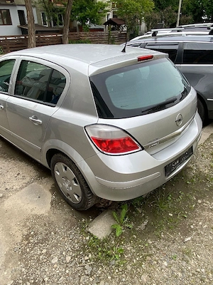Opel Astra - imagine 10
