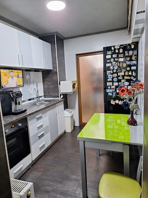 Vând apartament 4 camere  - imagine 3