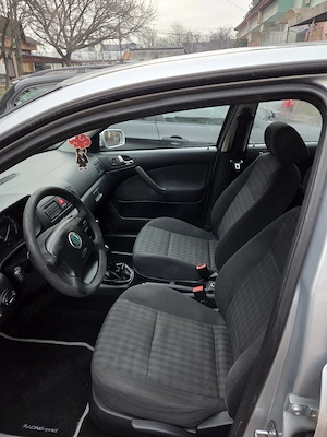 skoda octavia - imagine 5