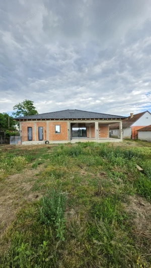 Casa individuală la roșu, un singur nivel, 5 camere | teren generos | Urseni - imagine 2