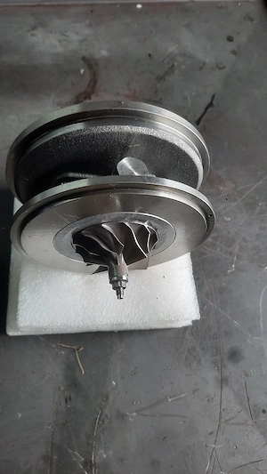 Miez cartus turbina Mercedes Om642  - imagine 3