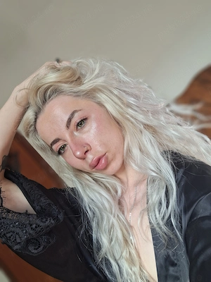 Buna sunt karla 