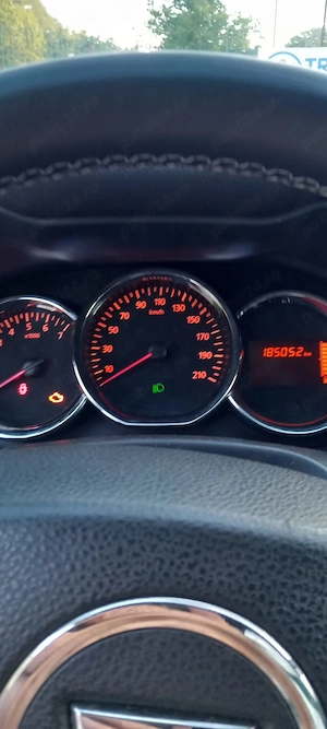 Vand Dacia Duster 2014 1.6 105 cai benzina 186.000km - imagine 8