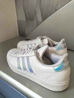 Adidas Grand Court 2.0 mărimea 39