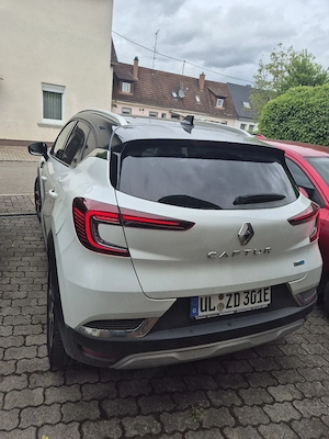Renault Captur plug.in - imagine 2