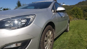 Opel Astra Sports Tourer - imagine 6