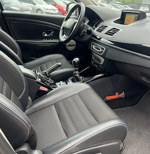 Renaul Megane 3 Bose Edition 1.5 Diesel 110 cai - imagine 4