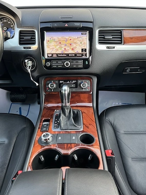 Volkswagen Touareg 7P, 3.0 V6 TDI, 2013, automata, distributie schimbata - imagine 10