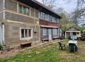 Casă cu 3 camere, ideală pentru locuit sau casă de vacanță – Almașu Mare