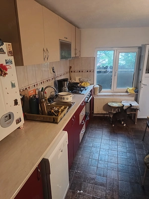 **CASA DE VANZARE** - 3 dormitoare, mobilata, 1187mp, zona Cetatuia - imagine 4