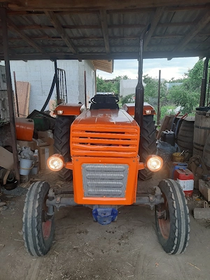 Vand Tractor Utb 445, in stare foarte buna de functionare.  - imagine 4