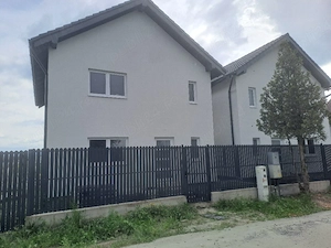casa de vânzare 
