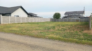 PROPRIETAR-locaţie excelenta, fs 20 ml, toate utilitaţile, gard de beton 3 laturi - imagine 8