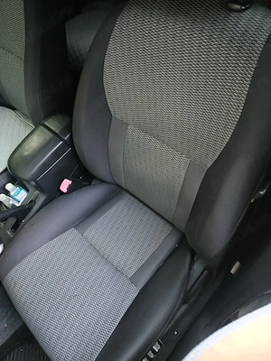 Toyota RAV4 2005 , 2.4L Benzina - manuala - 109000 mile - imagine 4