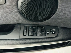BMW Seria 3 - imagine 11