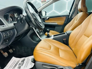 Volvo XC60 - imagine 13