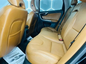 Volvo XC60 - imagine 15