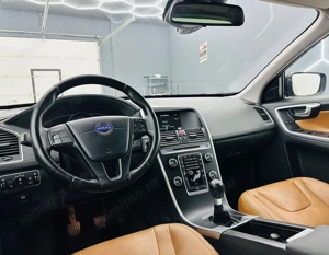 Volvo XC60 - imagine 19