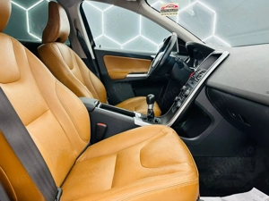 Volvo XC60 - imagine 16