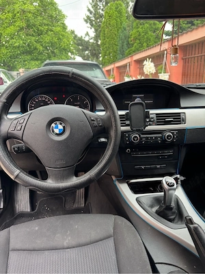 BMW seria 3 - imagine 9