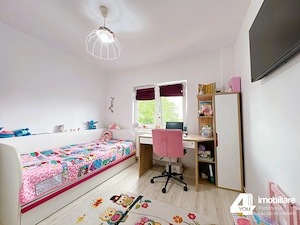 Apartament 3 camere complet renovat, mobilat și utilat   Confectii, Arad - imagine 9