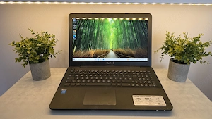 Laptop Asus R557L