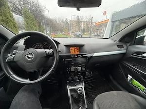 Închiriez masina pentru glovo, uber, bolt
