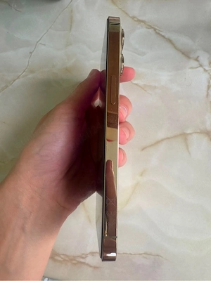 Iphone 13 pro gold