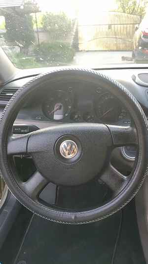 Vând Volskwagen passat b 6 2.0Tdi - imagine 5