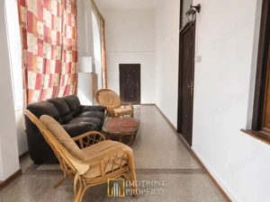 Vânzare apartament 2 camere ultracentral (în curte la McDonalds)
