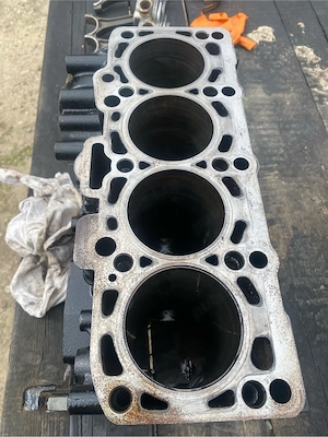 Bloc motor 1.9 tdi - imagine 5