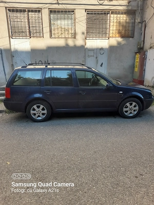 Vând golf4 1.6 16 2002 stare bună ,primul proprietar pe România  - imagine 3