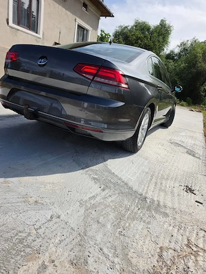 Volkswagen Passat - imagine 9