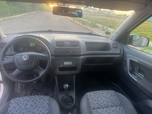 Vand Skoda Praktik 1,2 Benzina an 2011 - imagine 6