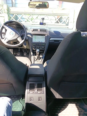 Skoda Octavia 1.8 benzina full option - imagine 3