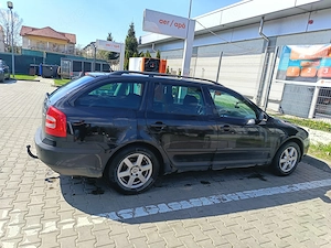 Skoda Octavia 1.8 benzina full option