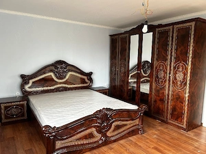 vand mobila dormitor