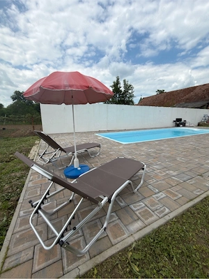 Cazare cu piscina - imagine 3
