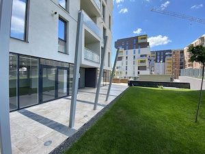 Spatiu comercial SAD, 75mp , zona Baader