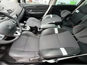 Renault Scenic 1.5dCi Expression - imagine 17