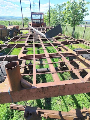 Vand trădare agricol pentru tractor