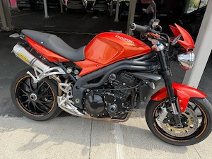 Motocicleta Triumph Speed Triple 1050 - imagine 3
