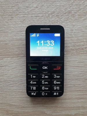 Vand telefon Alcatel 2008G in stare buna, la pachet cu dock, cablu de date si incarcator.