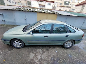Dezmembrez Renault Laguna 1 1.6 16v ph2 1998 ediție concorde.  Ambreiaj nou Pompa servo noua Curea a - imagine 3