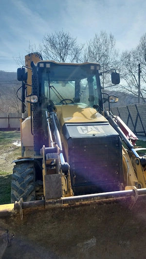 Vând Buldoexcavator Caterpillar F2 - imagine 3