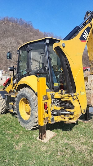 Vând Buldoexcavator Caterpillar F2 - imagine 5