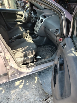 dezmembrez corsa d  - imagine 5