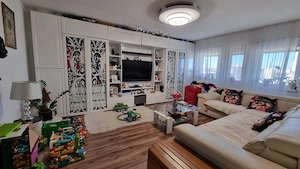 Ocazia Verii ! Apartament 3 camere modernizat și parțial mobilat vis-a-vis de Kaufland Corvinilor !! - imagine 2