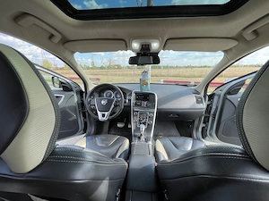 Volvo XC 60 D4 AWD R-Design - imagine 5