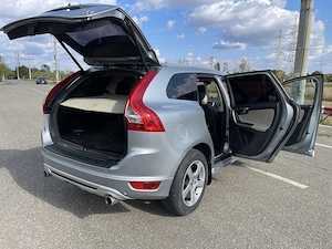 Volvo XC 60 D4 AWD R-Design - imagine 7